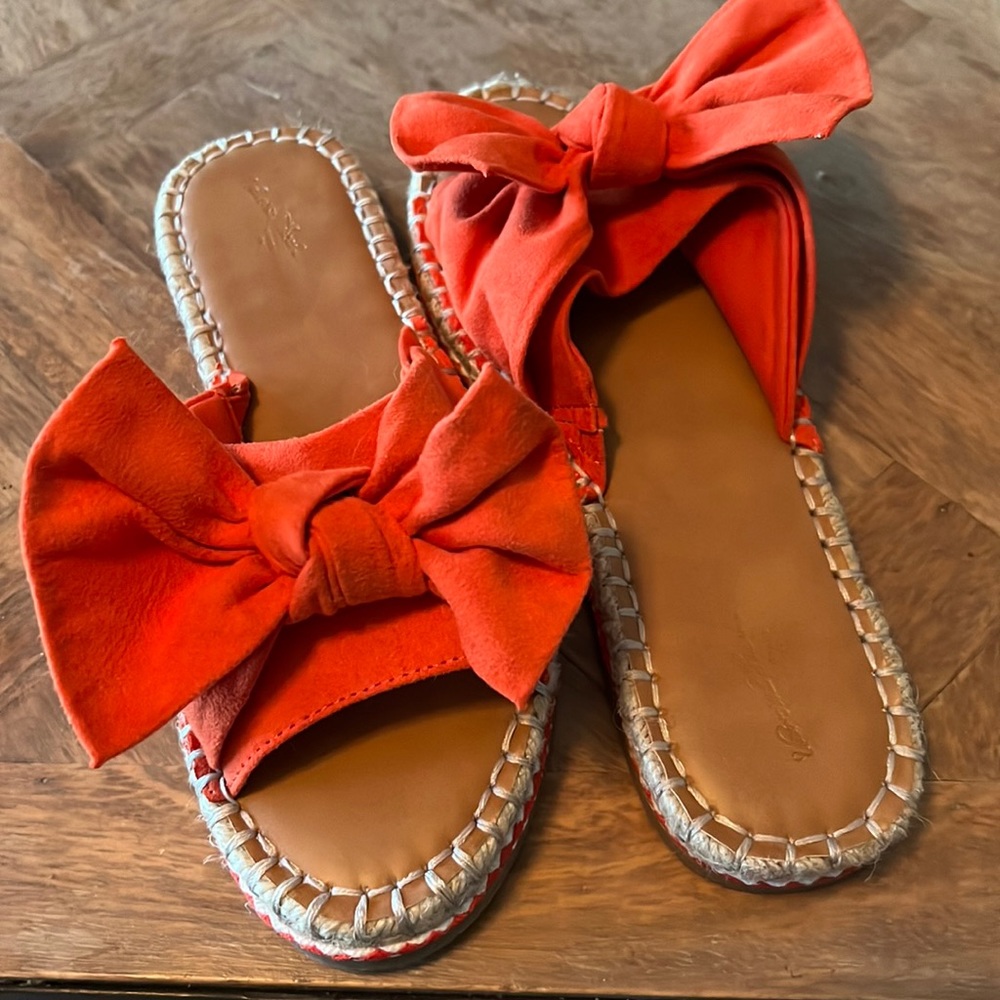 Bow Sandals
